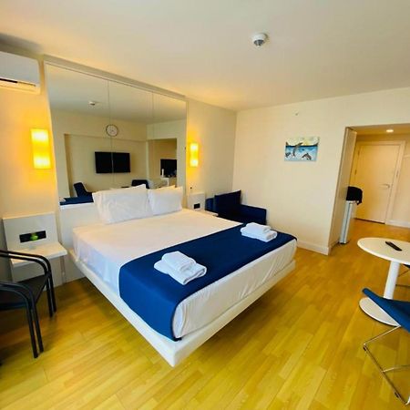 Orbi City-Sea View Aparthotel Batumi Bagian luar foto