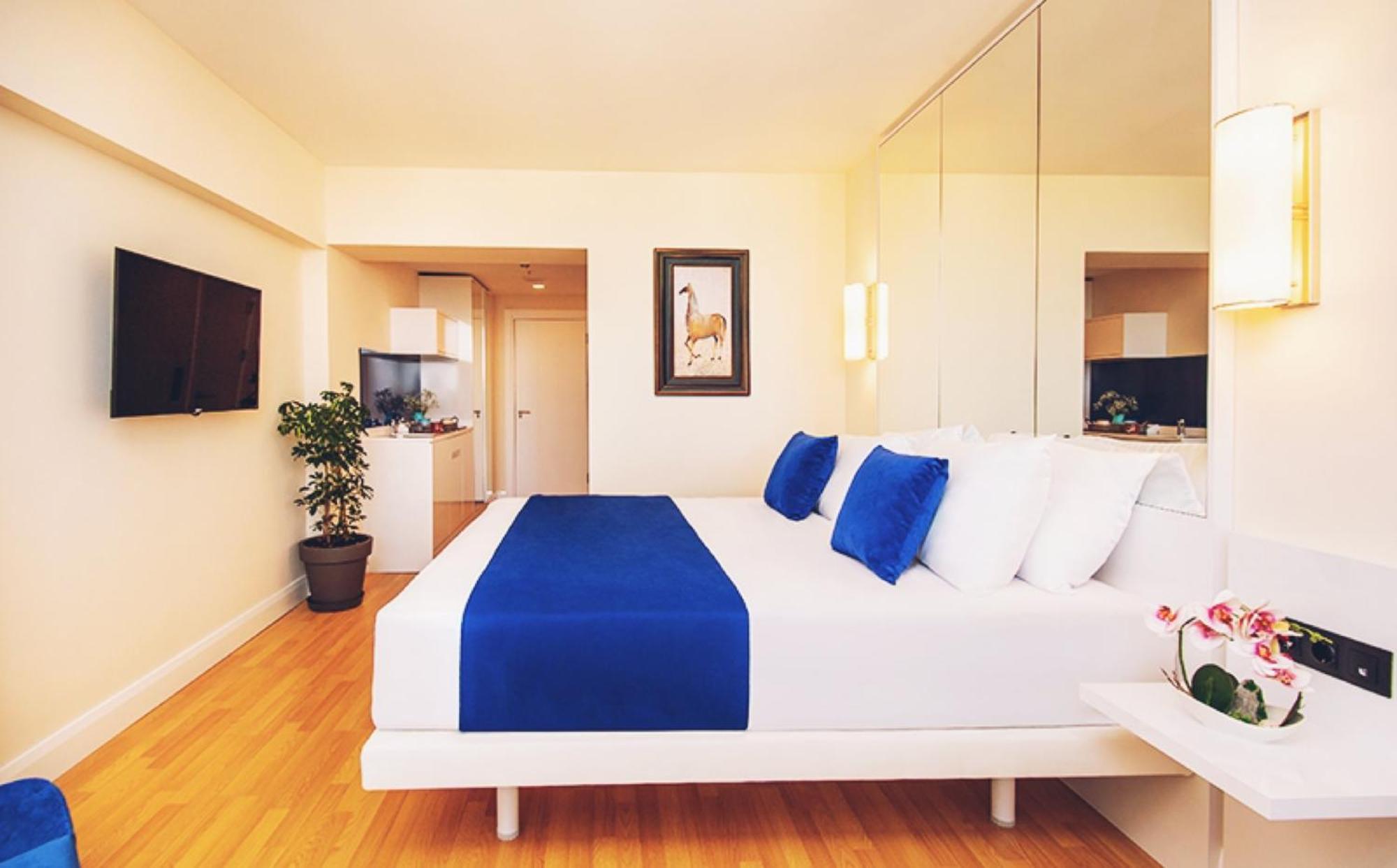 Orbi City-Sea View Aparthotel Batumi Bagian luar foto
