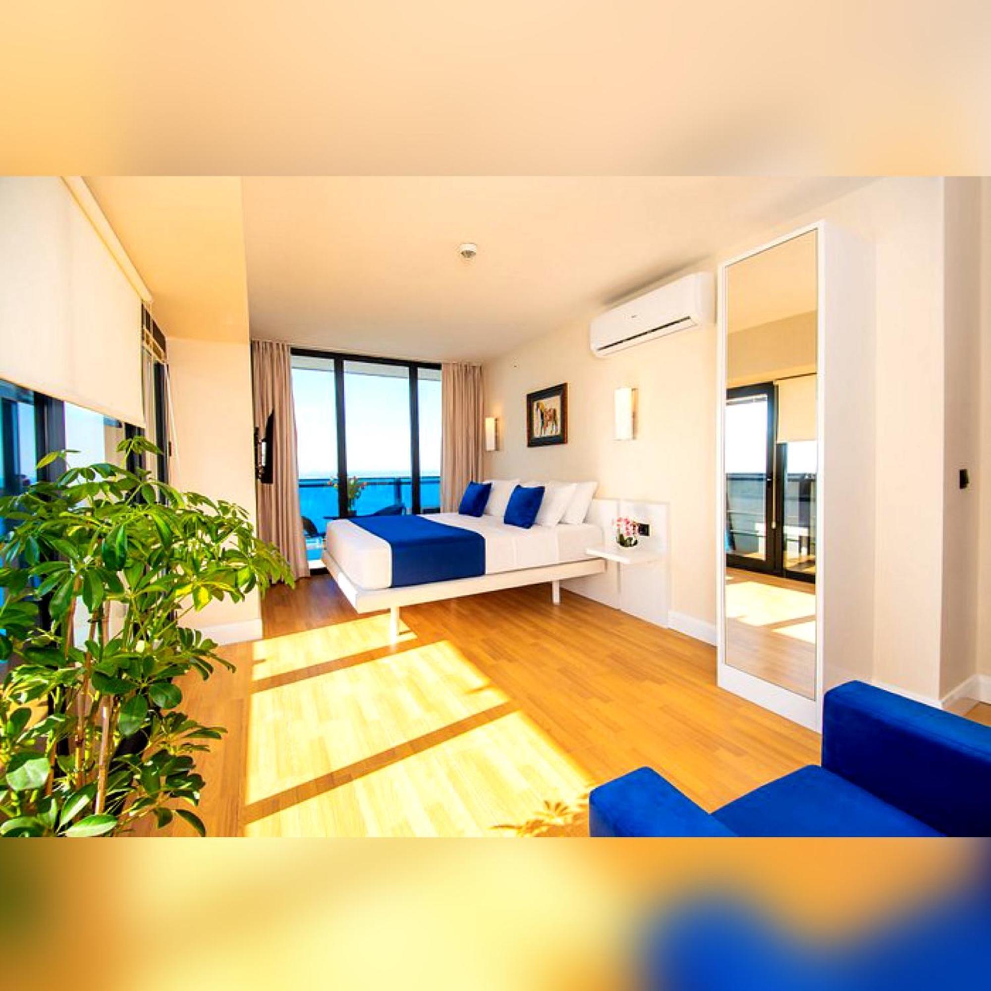Orbi City-Sea View Aparthotel Batumi Bagian luar foto
