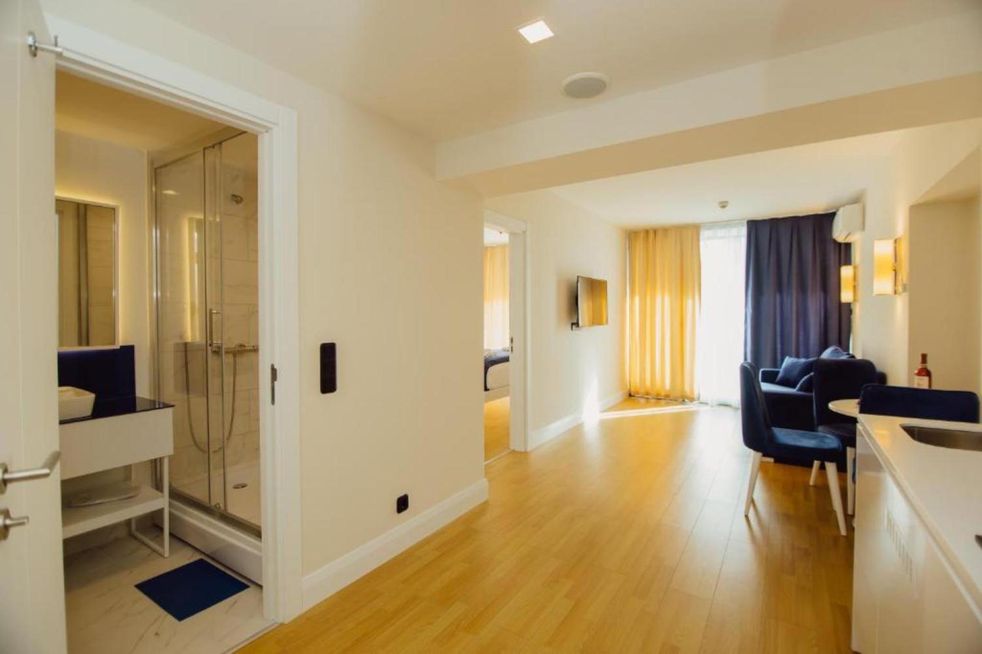 Orbi City-Sea View Aparthotel Batumi Bagian luar foto
