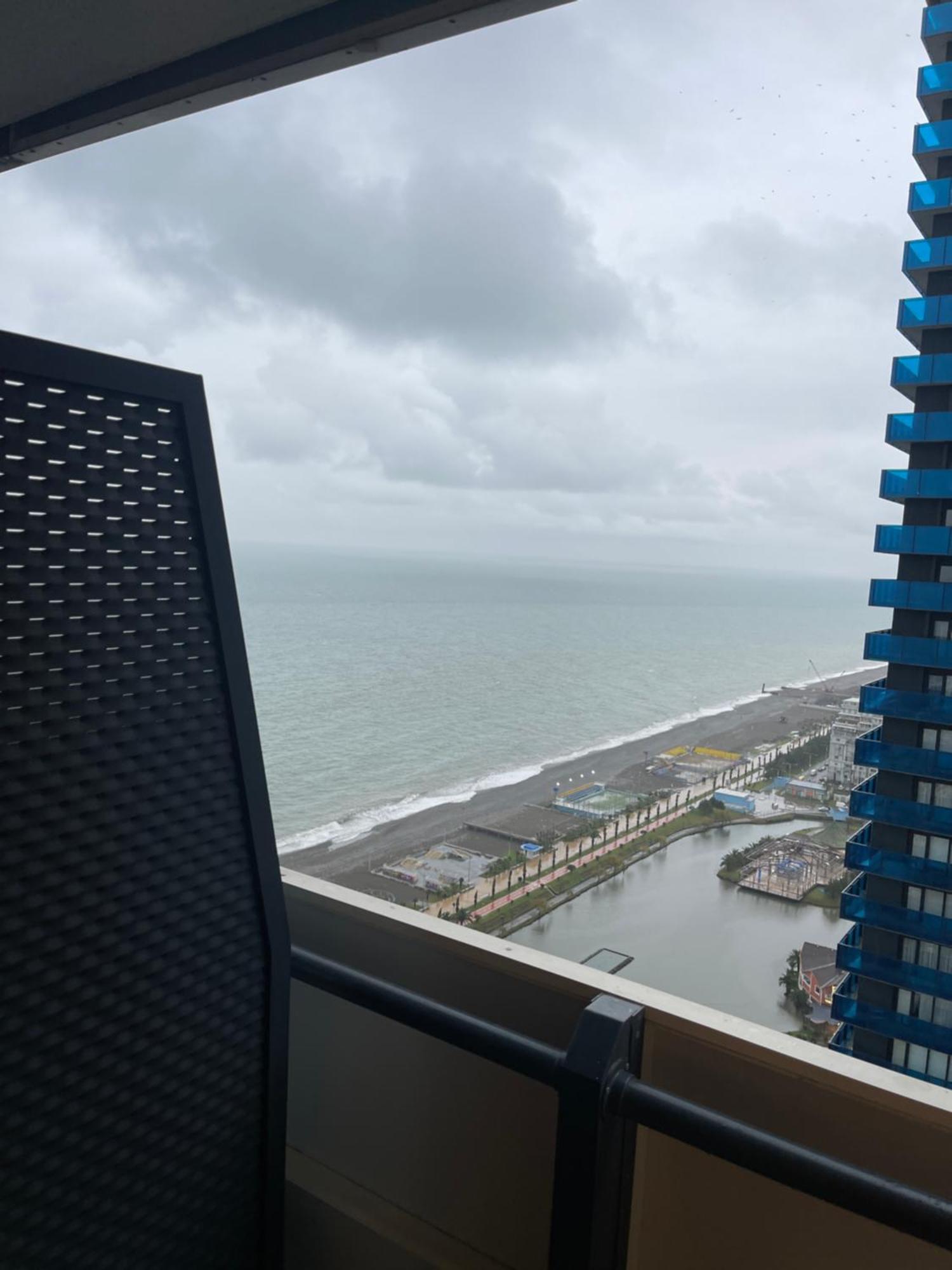 Orbi City-Sea View Aparthotel Batumi Bagian luar foto